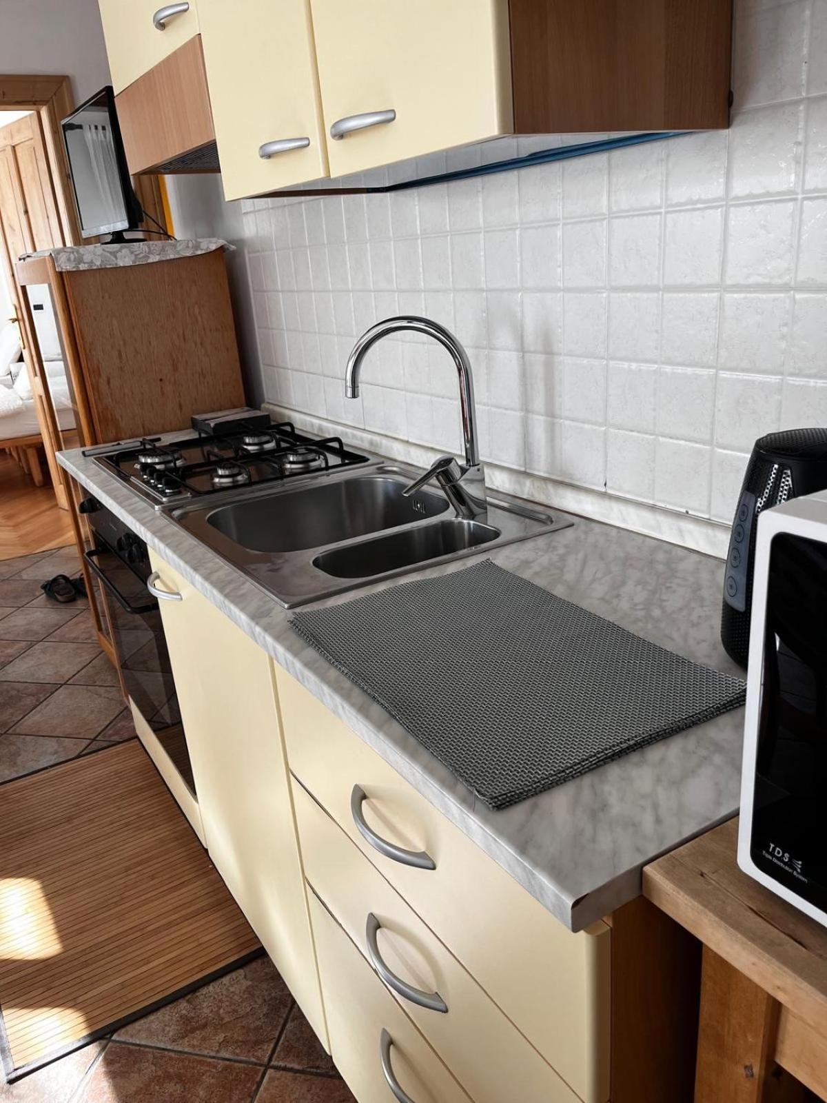 Casa Martello Apartment Левико Терме Екстериор снимка